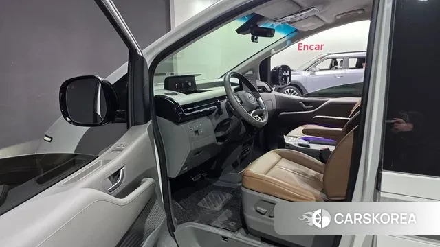 Hyundai Staria 2022 Белый из Кореи, фото 2