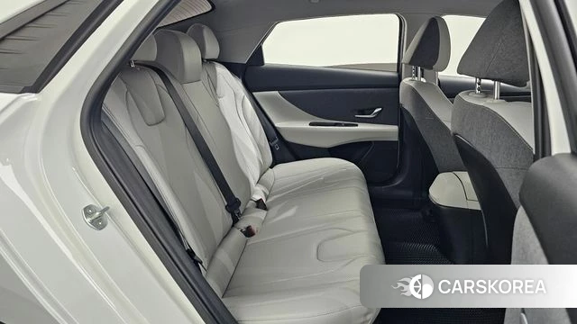 Hyundai Avante (CN7) 2022 Белый из Кореи, фото 2