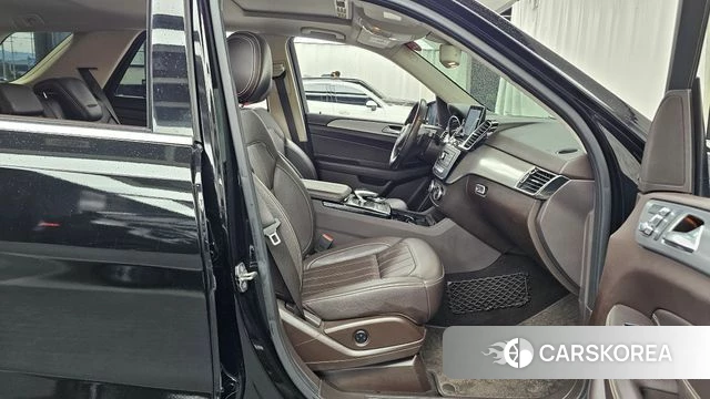 Mercedes-Benz GLE - Class W166 2018 Черный из Кореи, фото 2