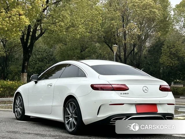 Mercedes-Benz E-Class 2021 Белый из Китая, фото 2
