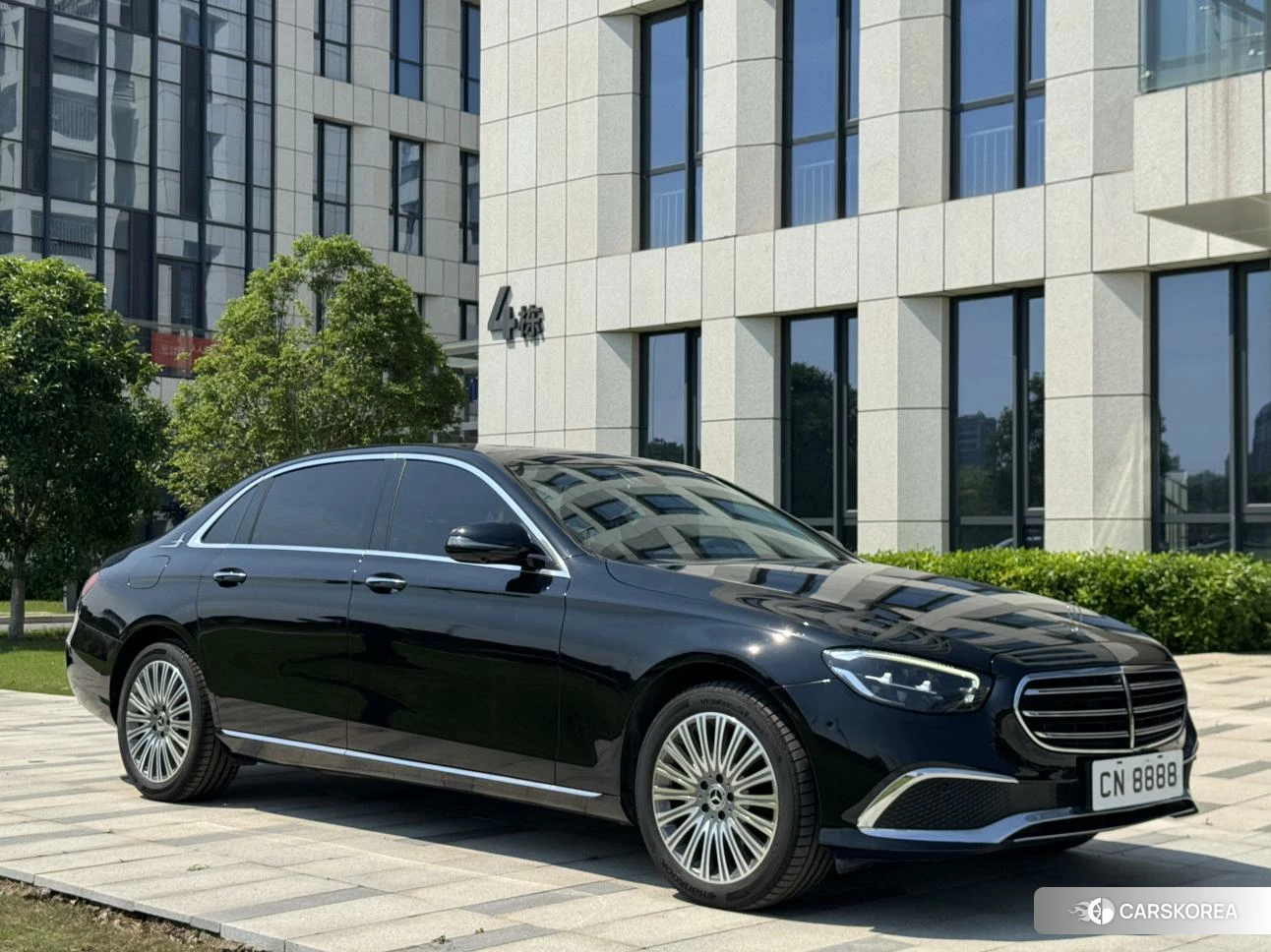 Mercedes-Benz E-Class 2021 Черный из Китая, фото 2