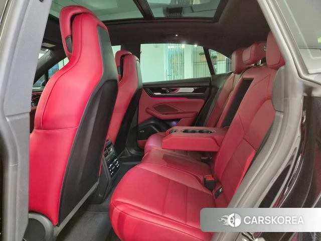 Porsche Makan EV 2026 Черный из Кореи, фото 2