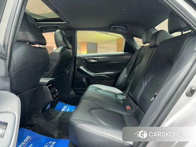 Toyota Avalon 2021 Серебристо-серый из Китая, фото 2