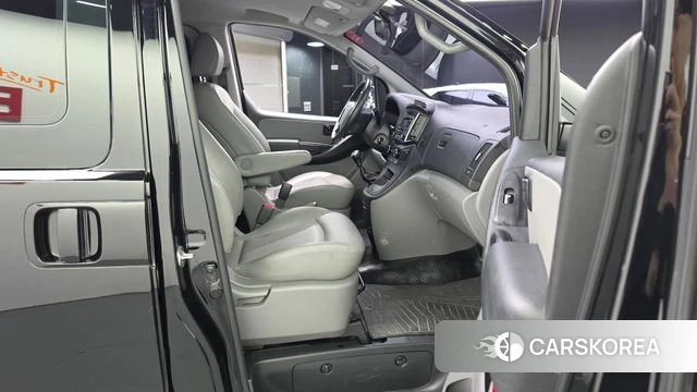 Hyundai The New Grand Starex 2020 Черный из Кореи, фото 2