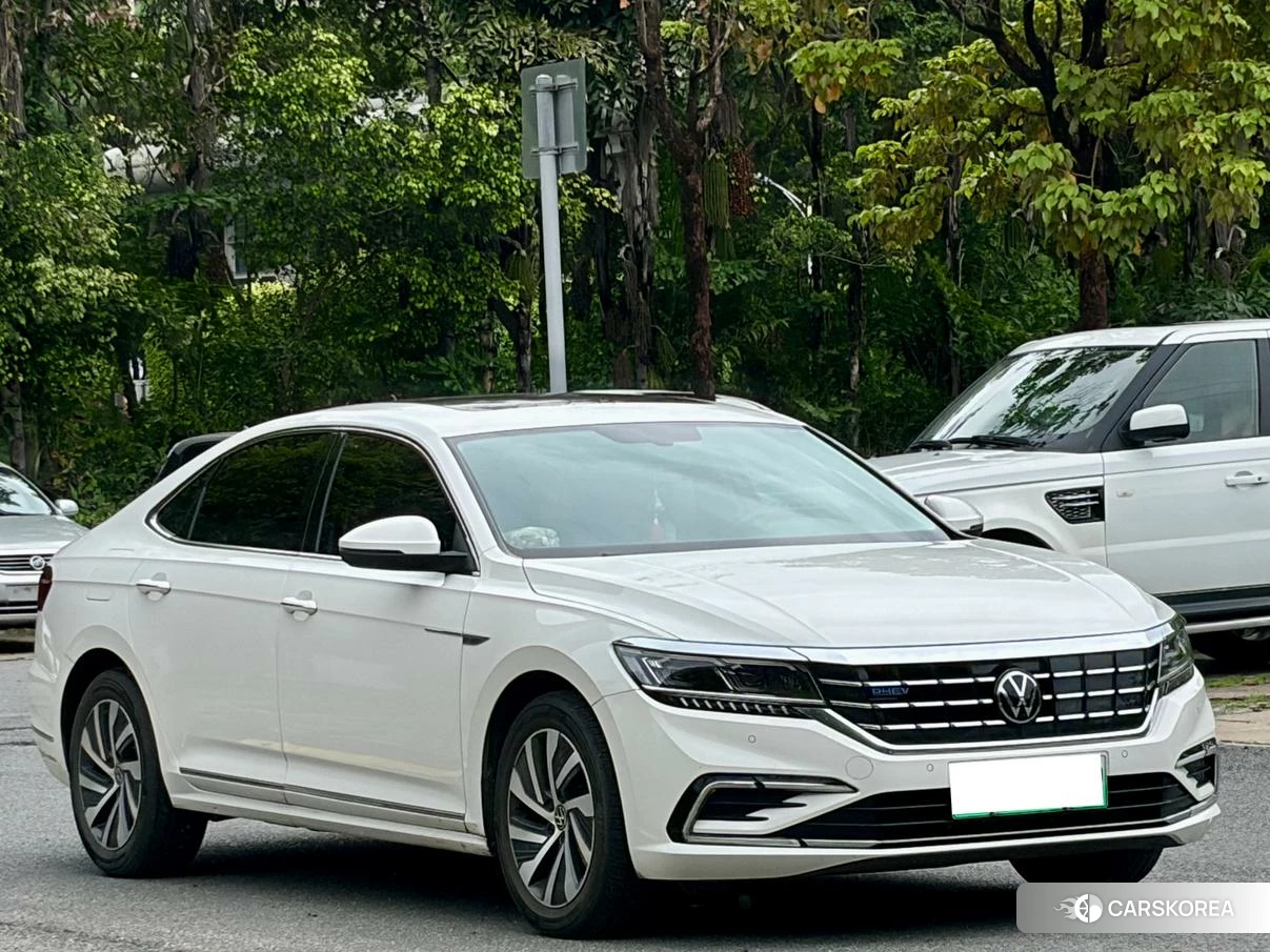 Volkswagen Passat 2019 Белый из Китая, фото 2