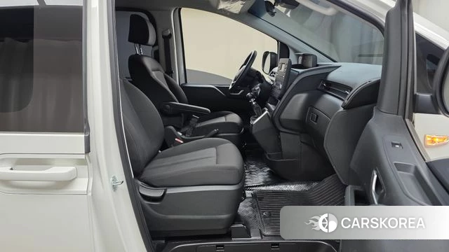 Hyundai Staria 2024 Белый из Кореи, фото 2