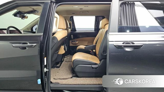 Kia Carnival 4th generation 2021 Серый из Кореи, фото 2