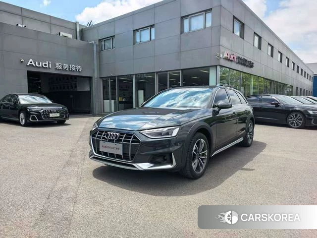 Audi A4L 2021 Темно-серый из Китая, фото 2