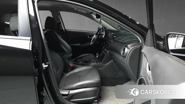 Hyundai Kona 2018 Черный из Кореи, фото 2