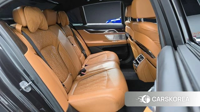 BMW 7 Series (G11) 2021 Серый из Кореи, фото 2