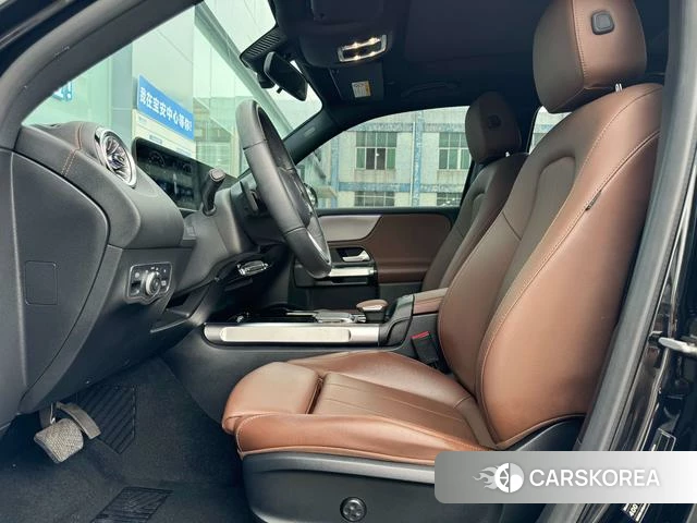 Mercedes-Benz GLB 2021 Черный из Китая, фото 2
