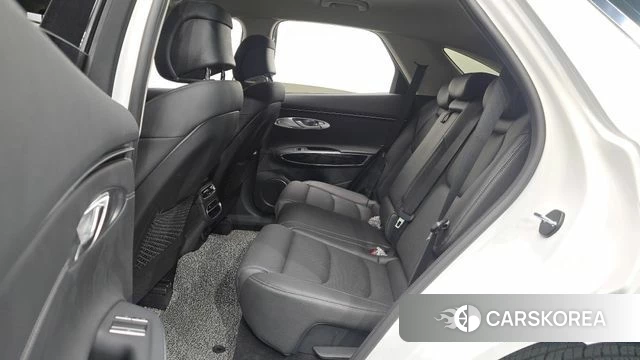 Genesis GV70 2023 Белый из Кореи, фото 2