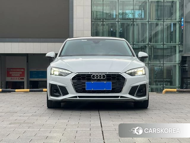 Audi A5 2021 Белый из Китая, фото 2