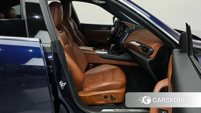 Maserati Levante 2019 Синий из Кореи, фото 2