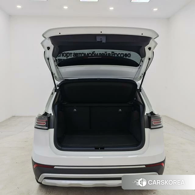 Volkswagen Tharu 2025 Белый из Китая, фото 2