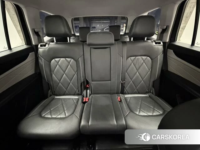 Volkswagen Teramont 2024 Черный из Китая, фото 2