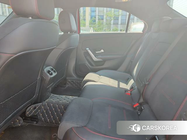 Mercedes-Benz A-Class 2023 Красный из Китая, фото 2