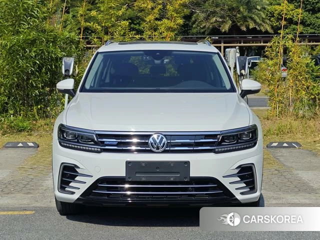 Volkswagen Tiguan L 2020 Белый из Китая, фото 2