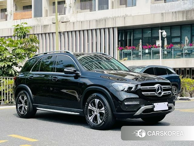 Mercedes-Benz GLE 2023 Черный из Китая, фото 2