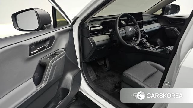 Toyota RAV4 6th Generation 2026 Белый из Кореи, фото 2