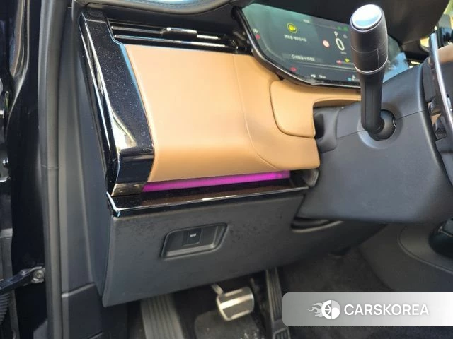 Land Rover Range Rover Sport 3rd Generation 2024 Черный из Кореи, фото 2