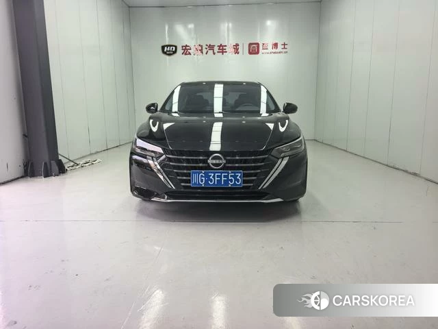 Nissan Sylphy 2023 Черный из Китая, фото 2