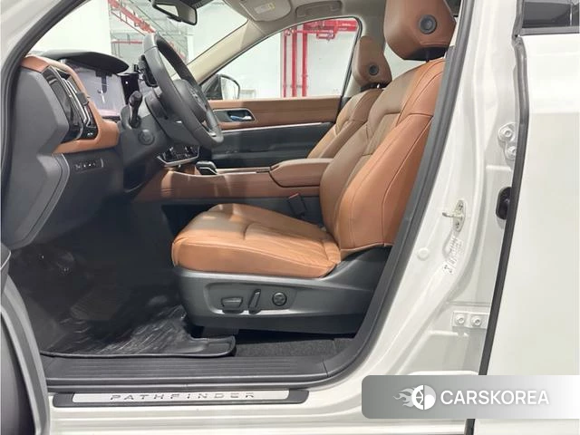 Nissan Pathfinder 2024 Белый из Китая, фото 2