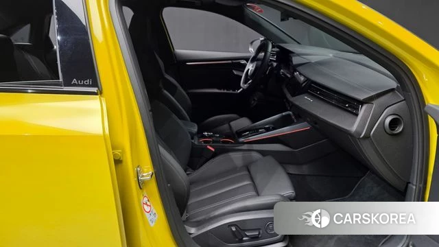 Audi A3 (8Y) 2025 Желтый из Кореи, фото 2