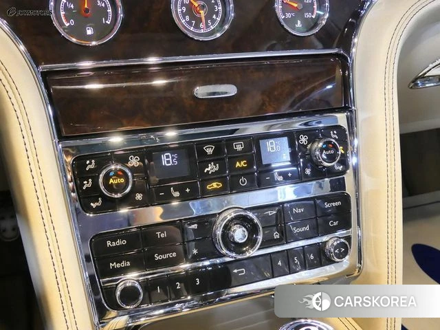 Bentley Mulshan 2018 Светло-зеленый из Кореи, фото 2