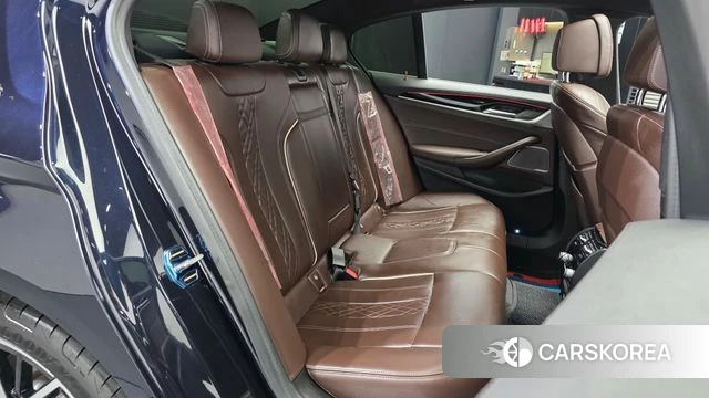 BMW 5 Series (G30) 2021 Черный из Кореи, фото 2
