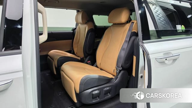 Kia Carnival 4th generation 2023 Белый из Кореи, фото 2
