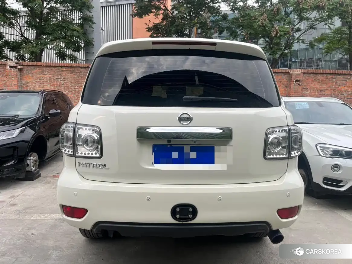 Nissan Patrol 2018 Белый из Китая, фото 2