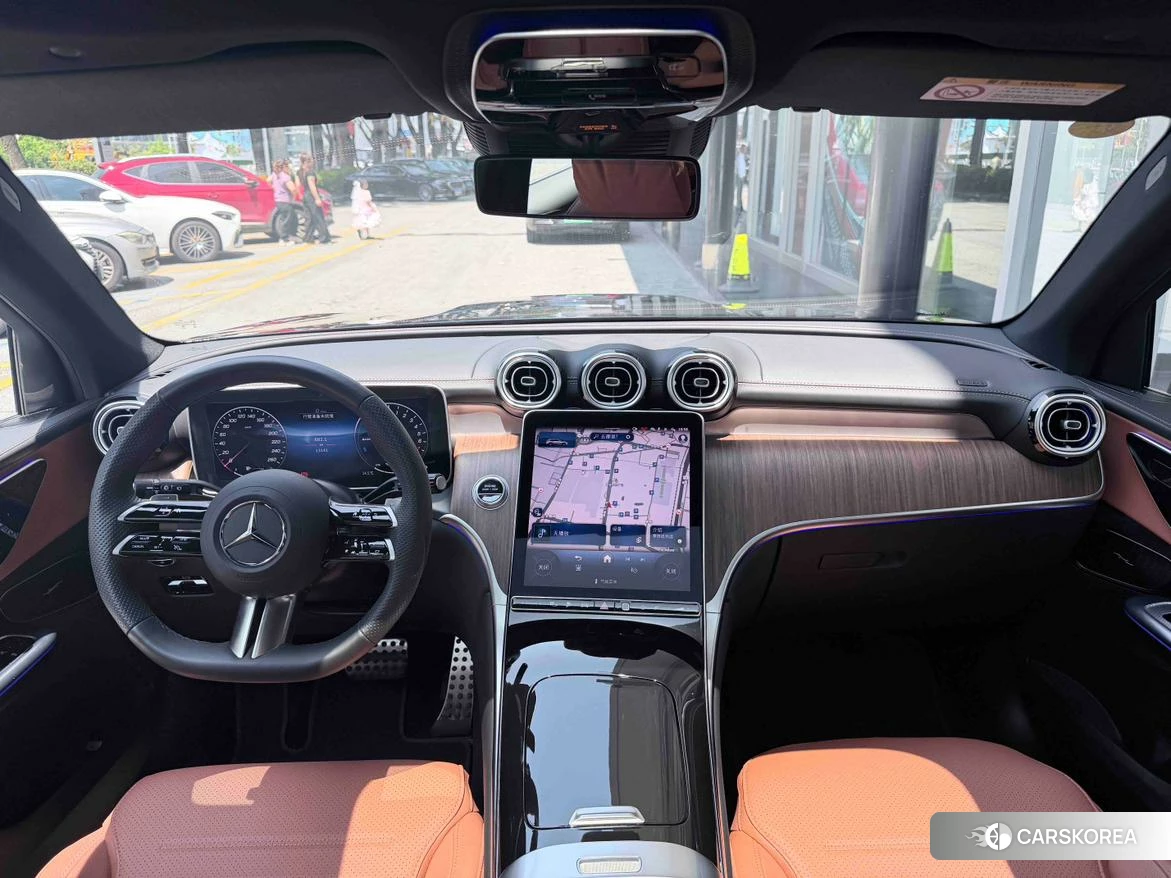 Mercedes-Benz GLC 2024 Черный из Китая, фото 2
