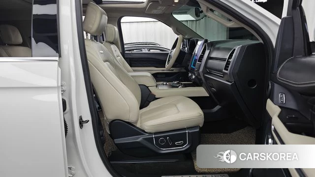 Ford Expeditation 2021 Белый из Кореи, фото 2