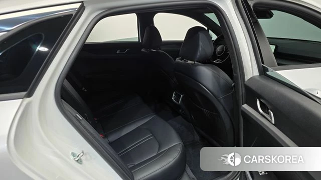 Kia The New K5 3rd generation 2026 Белый из Кореи, фото 2