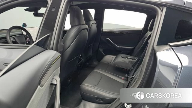 Tesla Model Y 2026 Серый из Кореи, фото 2