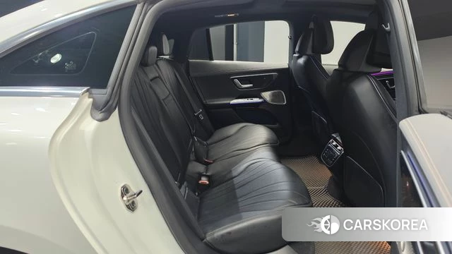 Mercedes-Benz EQE V295 2023 Белый из Кореи, фото 2