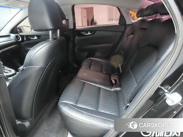 Kia The New K3 2nd generation 2021 Черный из Кореи, фото 2