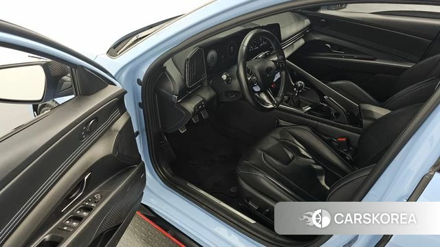 Hyundai Avante (CN7) 2021 Небесно-голубой из Кореи, фото 2