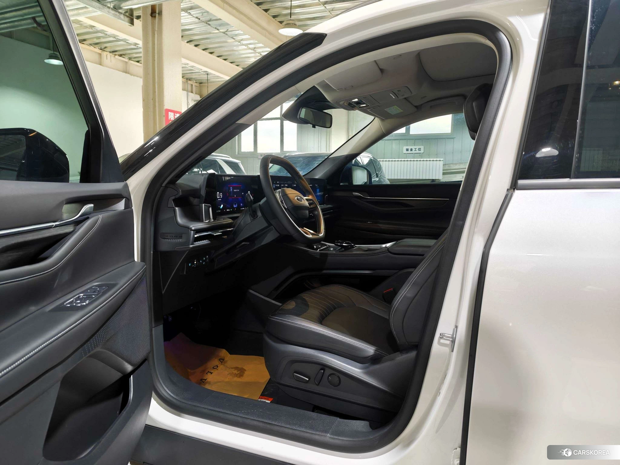 Ford Edge 2024 Белый из Китая, фото 2
