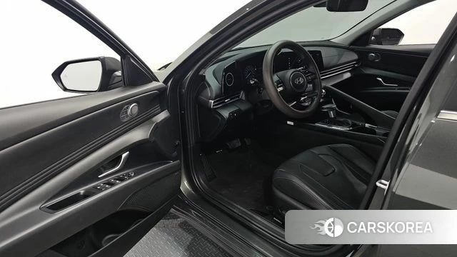 Hyundai The New Avante (CN7) 2023 Серый из Кореи, фото 2