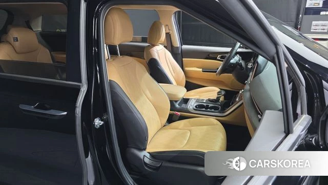 Kia Carnival 4th generation 2023 Черный из Кореи, фото 2
