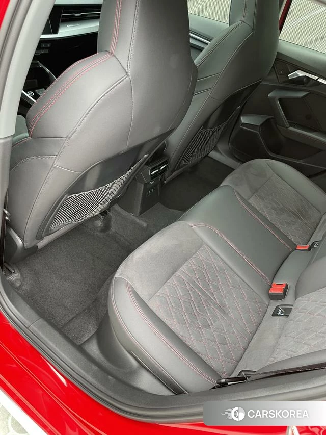 Audi A3 2023 Красный из Китая, фото 2