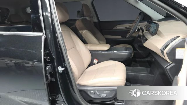 Kia EV5 2026 Черный из Кореи, фото 2