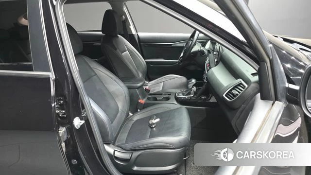 Kia The New Seltos 2022 Черный из Кореи, фото 2