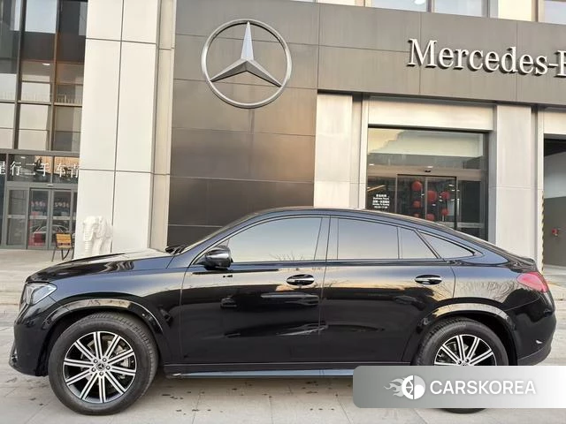 Mercedes-Benz GLE 2024 Черный из Китая, фото 2