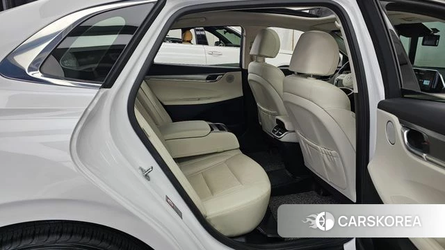 Hyundai The New Grandeur IG Hybrid 2022 Белый из Кореи, фото 2