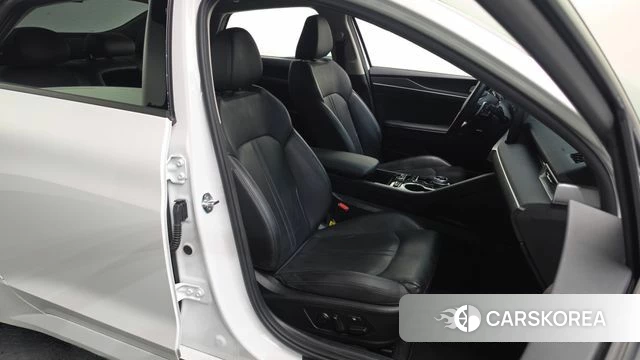 Kia K5 Hybrid 3rd Generation 2023 Белый из Кореи, фото 2