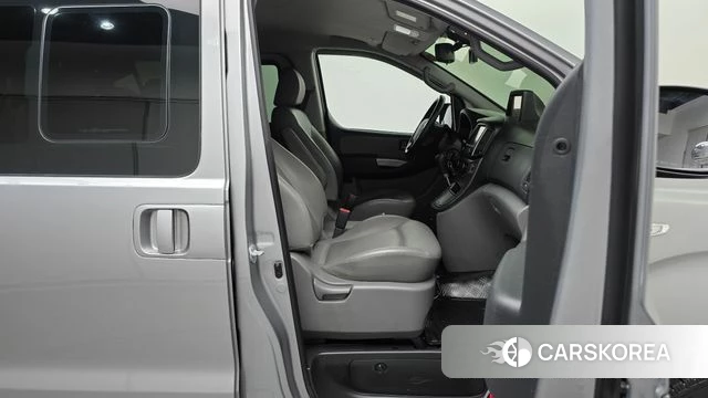 Hyundai The New Grand Starex 2020 Белый из Кореи, фото 2