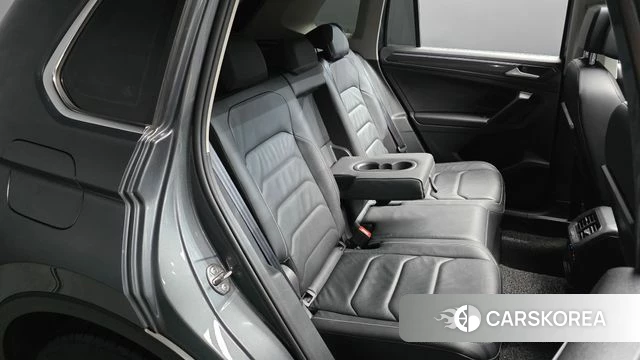 Volkswagen Tiguan second Generation 2019 Серый из Кореи, фото 2